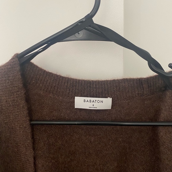 Aritzia Wool cropped Cardigan - Picture 3 of 5